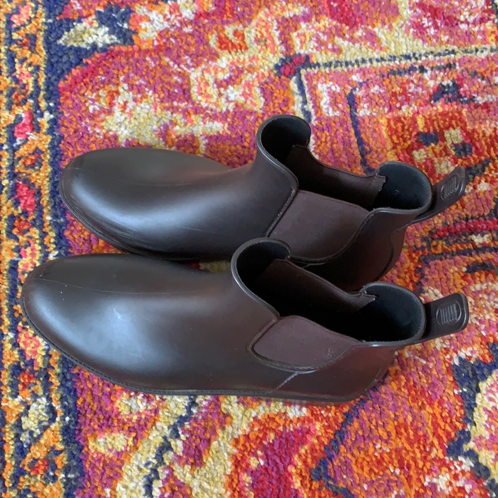Chelsea rain boots